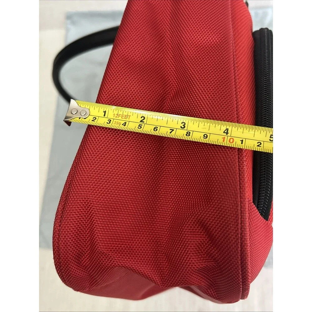 Swiss Gear by Wegner Red Carry On Canvas Briefcase Bag Gently Used Condition